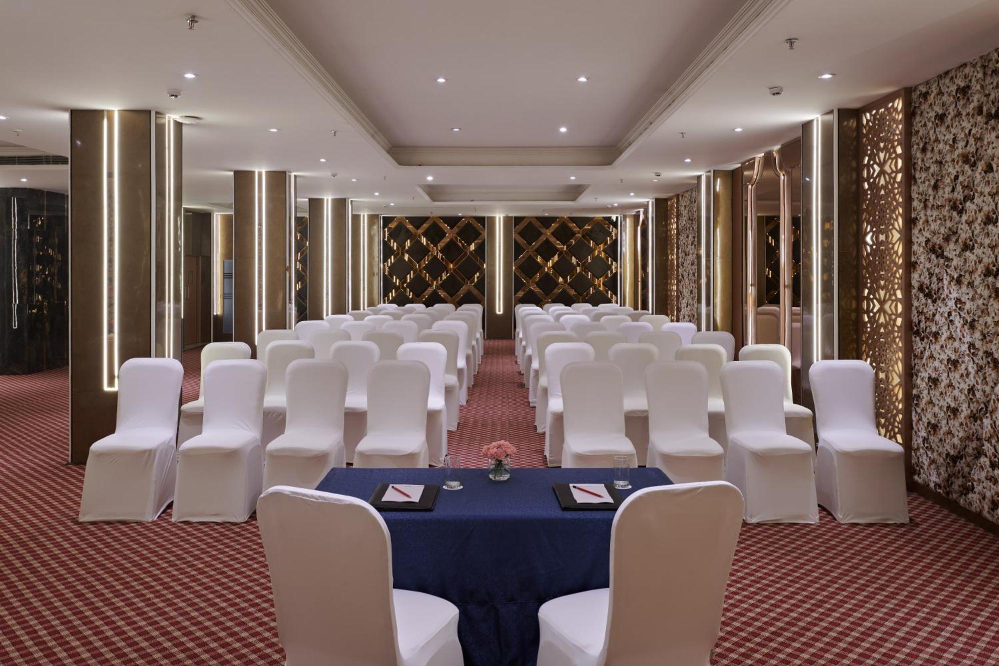 Deventure Sarovar Portico Patel Nagar Nowe Delhi Zewnętrze zdjęcie